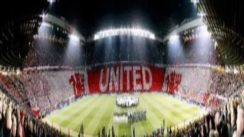 王楚钦获WTT重庆冠军赛男单金牌，开创佳绩